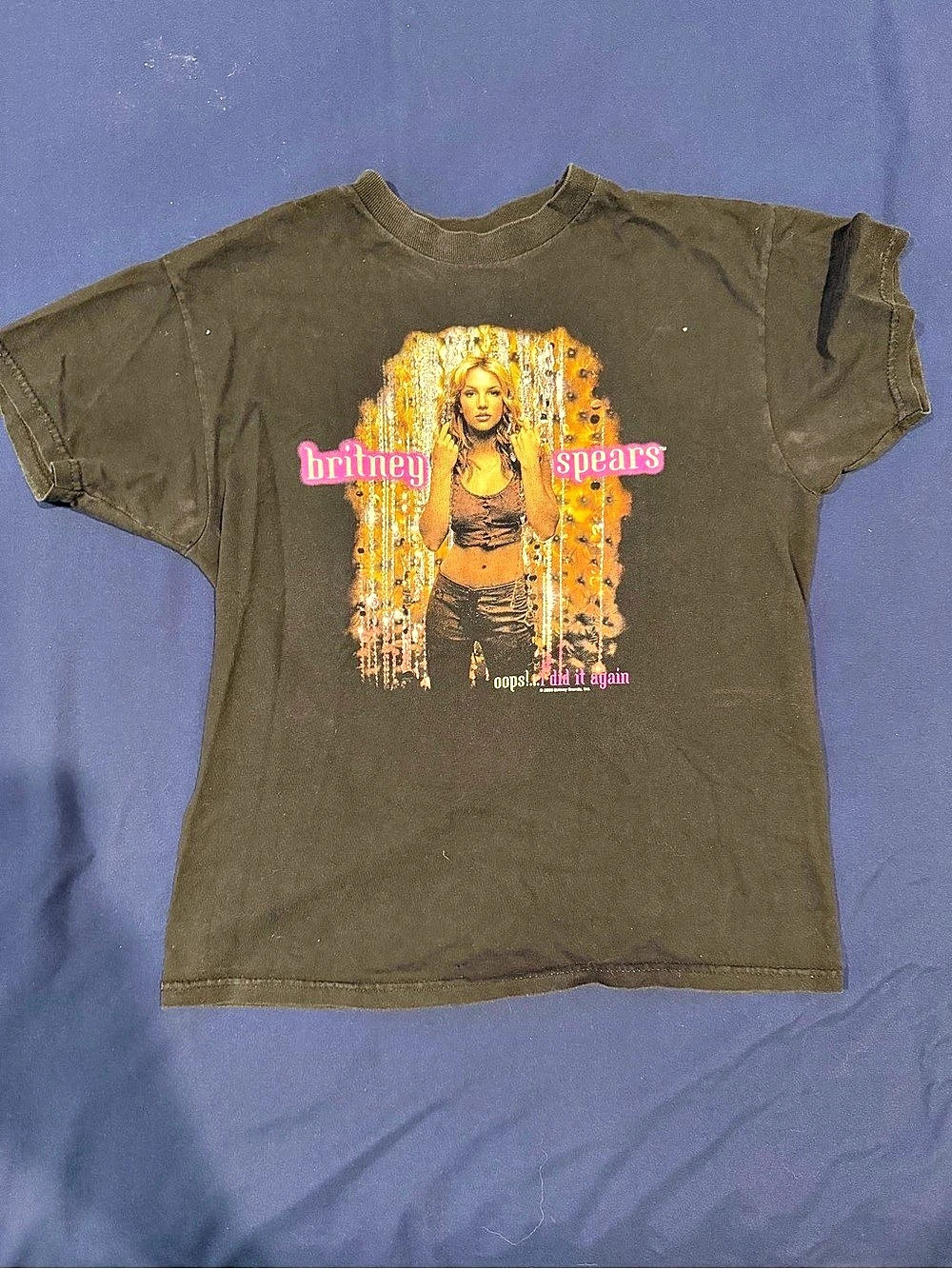 Hanes Vintage Britney Spears Oops I Did It Again Tour T-Shirt Medium